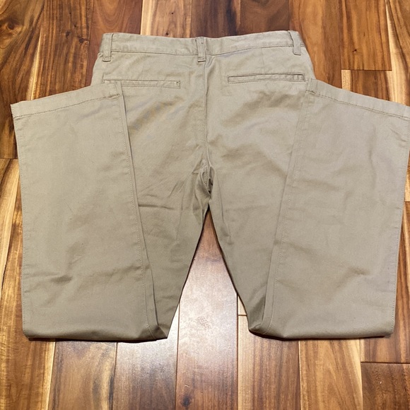NWOT Boy’s Size 16 Cream Khaki Cotton GAP Pants with Stretch - Picture 2 of 6